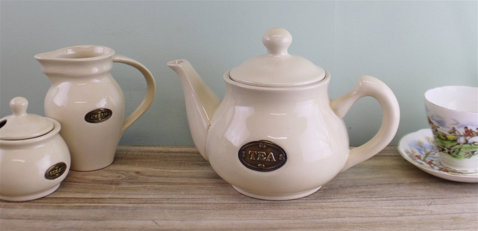 Country Cottage Cream Ceramic Teapot-1