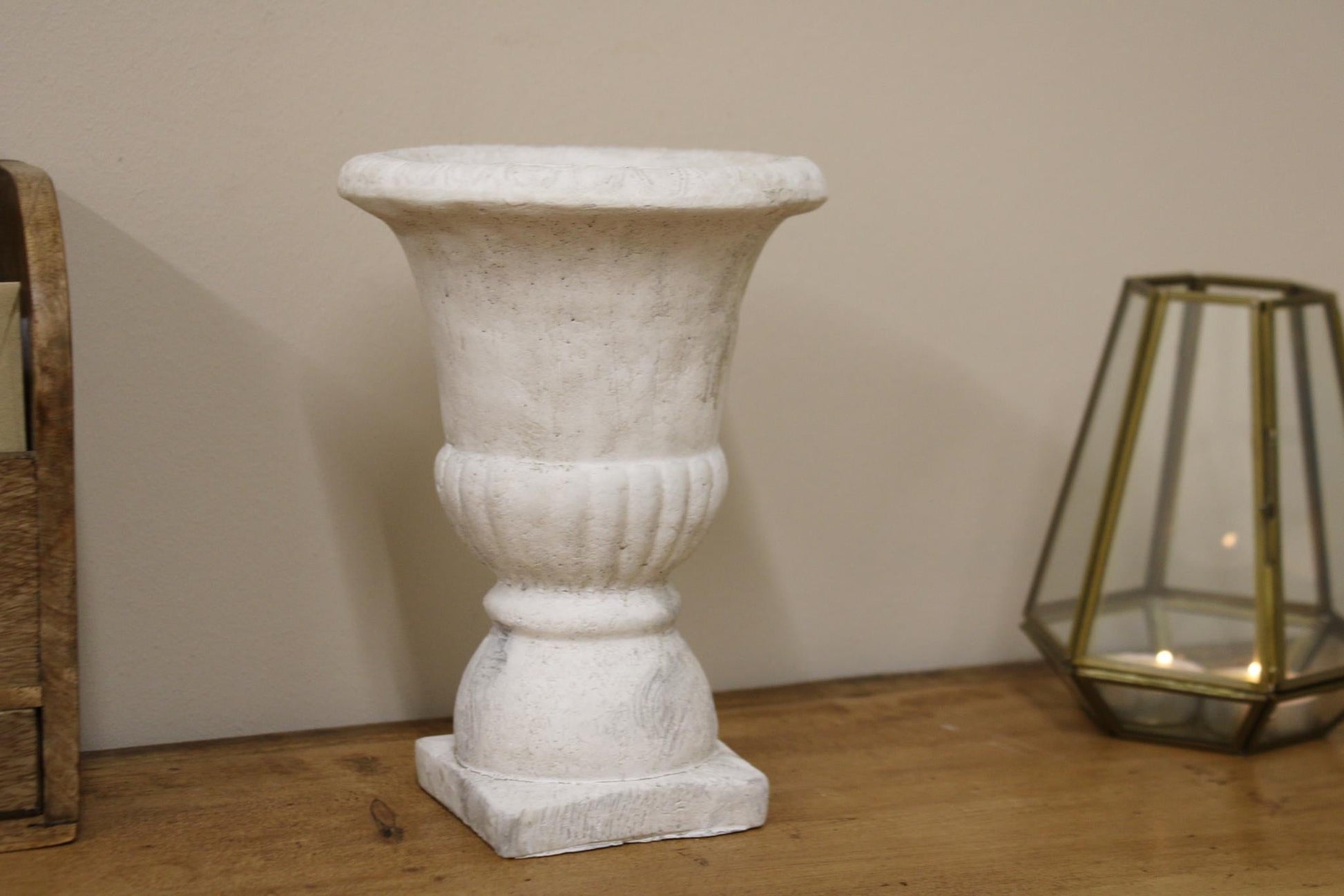 Classic Urn Planter-3